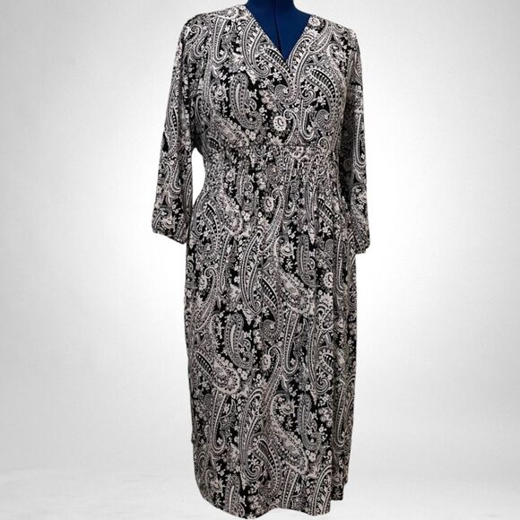 AVENUE Wrap style Black and White Knit Dress, Size 22/24 - Picture 3 of 7